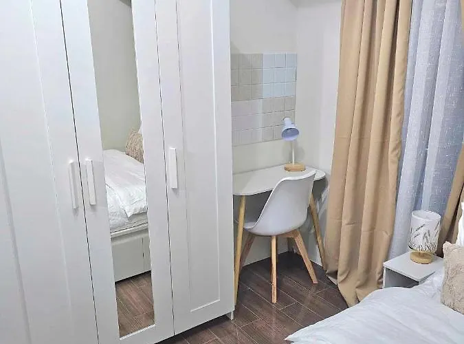 Austria At Air Residences 아파트호텔